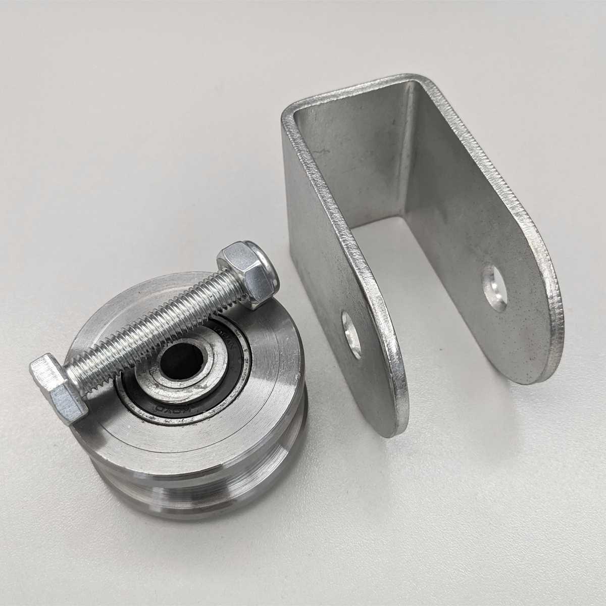 30200-30062_1a 3m Schiene Rundprofil + Stahlrollen Ø 62mm