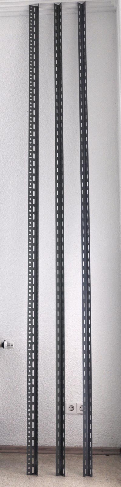 30203_30204_30205 Regalträger aus Stahl